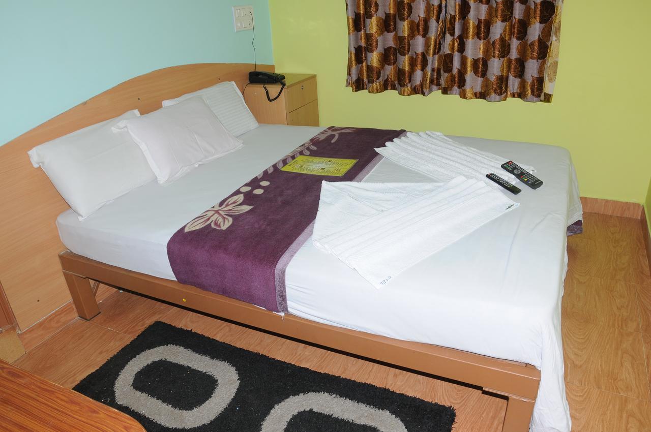 Hotel Housefinch Residency Dod Jala Екстериор снимка