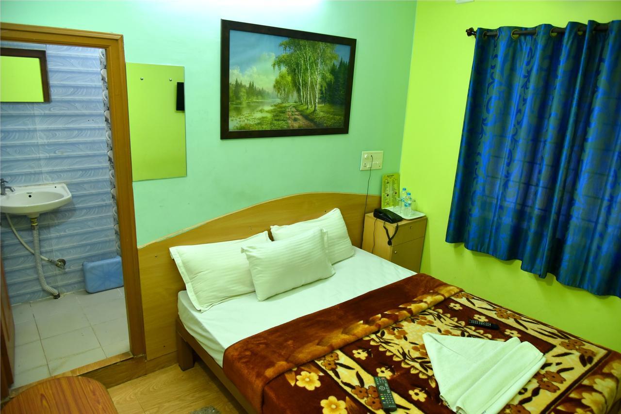 Hotel Housefinch Residency Dod Jala Екстериор снимка